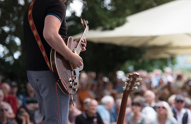 Music - Tour and Roadshow Charters