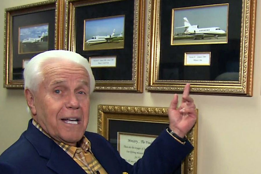Jesse Duplantis Says Jesus Wants His Followers to Buy Him a Private Jet