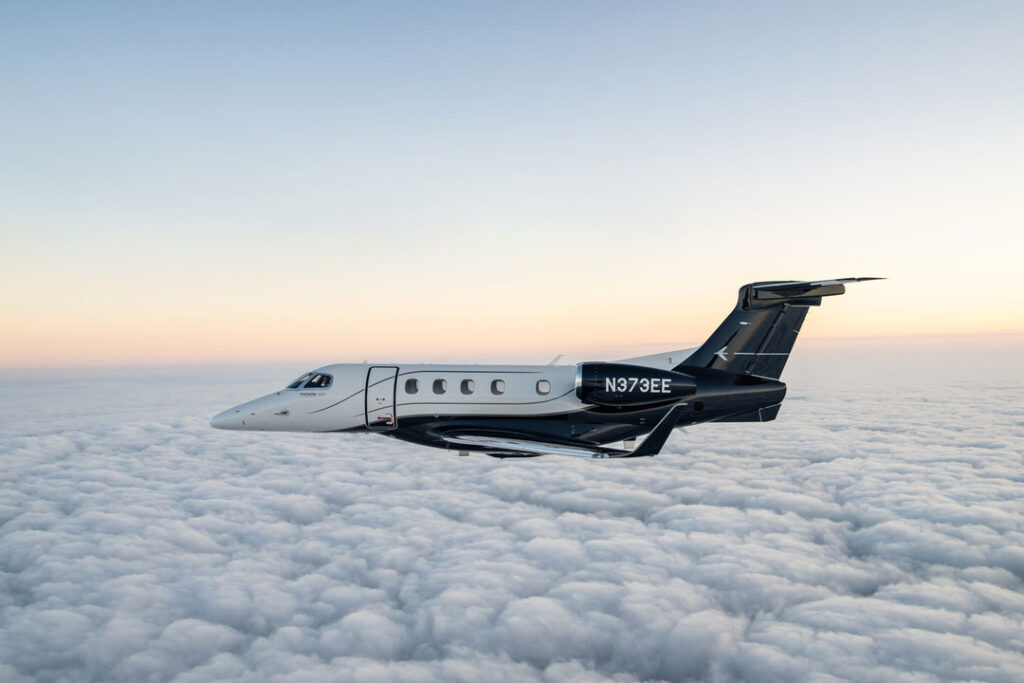 The Embraer Phenom 300, the most delivered business jet | Photo: embraer.com
