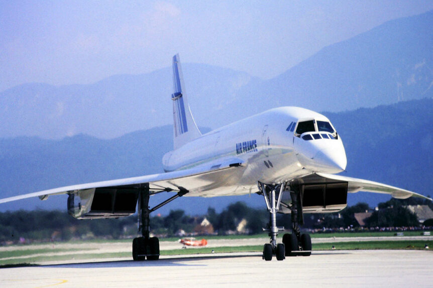 Famous supersonic airplane Concorde run by Air France on a rare visit to Austria during an airport open day | Photo: Erich Karnberger