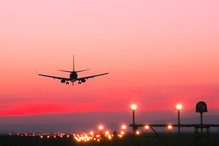 How Dangerous Is In-flight Turbulence? What Passengers Need to Know ...
