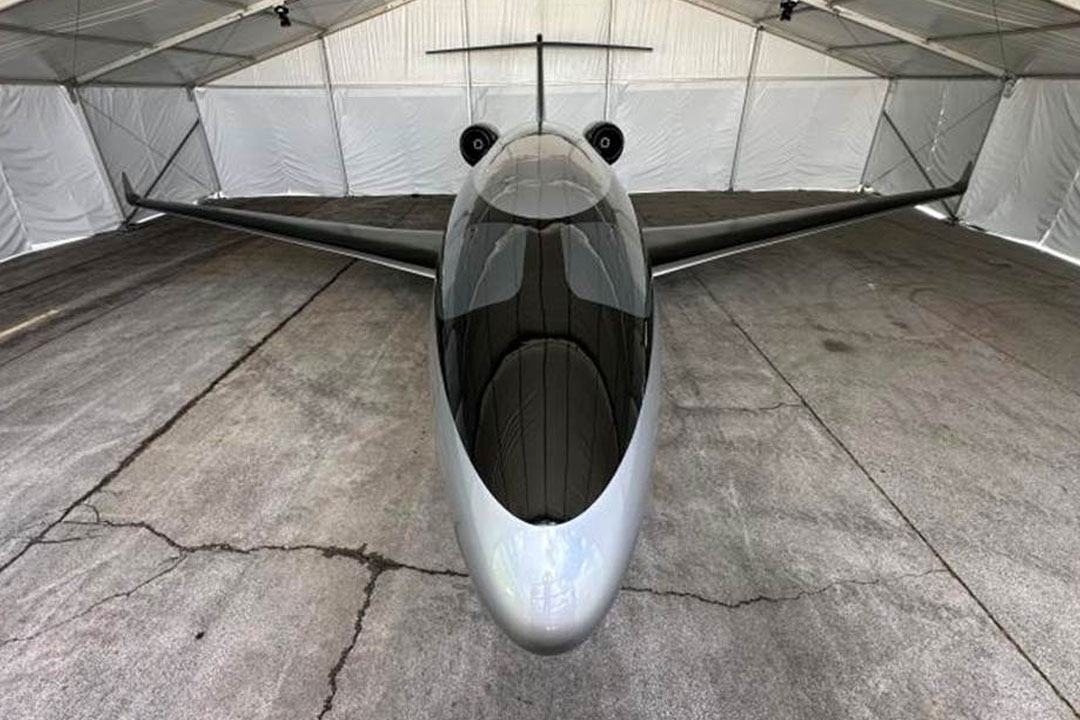 Otto Aerospace’s new business jet has no traditional passenger windows and a tear-drop-shaped cabin. | Photo: ottoaerospace.com