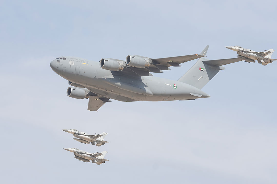 A flying display of an Airbus A400M Atlas and F-16's | Photo: dubaiairshow.aero