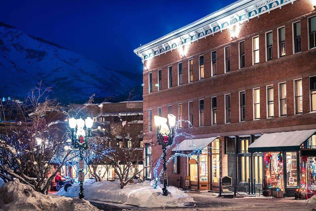 A winter street in Aspen.